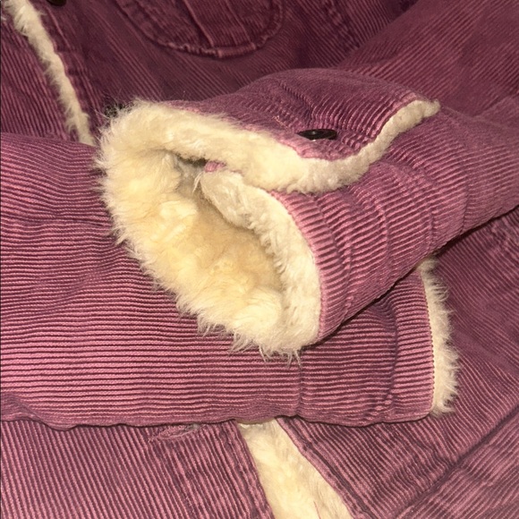 Plum fuchsia fur collar corduroy cropped light jacket - Picture 10 of 11